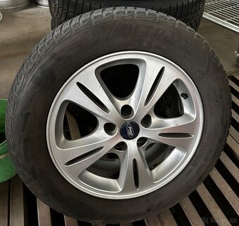 5x108 R16 6,5J ET50 + 215/60 R16 Dunlop zimné - 3