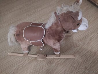 Houpací kůň - 3