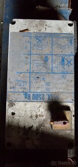 Dvousloupovy zvedak 2.5t - 3