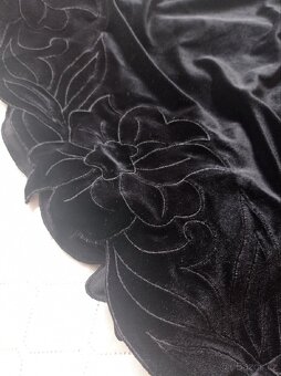 Nové, společenské šaty zn.Muse - 3