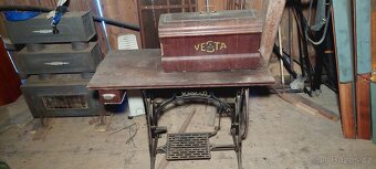 Historický šicí stroj Vesta - 3