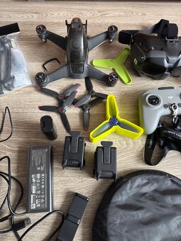 DJI FPV + hromada příslušenství - 3