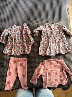 Box oblečení pro holčičku - věk 0 - 36  měsíců - 3