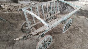 Starý dřevěný loukoťový vozík, žebřiňák - 3