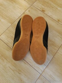 Prodám sálovky Adidas Predátor vel.38 2/3 - 3
