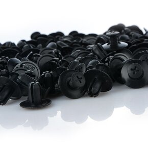 příchytka 8mm šroubovací - 3