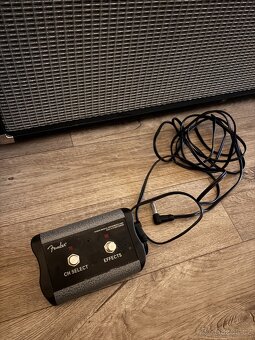 Zesilovač Fender - 3