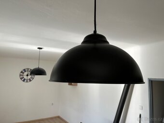 Lustr - 3