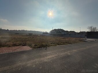 Pozemek 1026m2 - Lišany u Rakovníka - 3