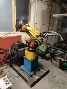 Svařovací Robot Fanuc ARC Mate 100 Be - 3
