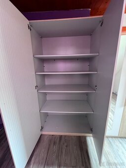Šatní skříň - 3