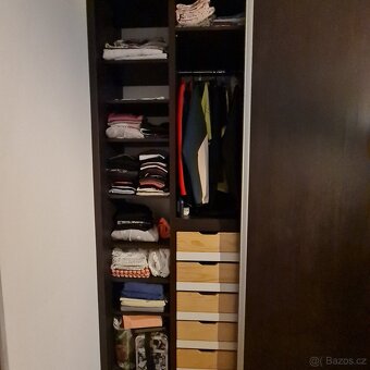 Velká šatní skříň - 3