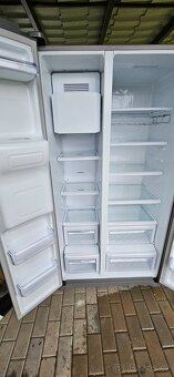 Americká lednice Samsung RS50N3413SA/EO - 3