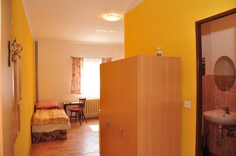 Nabízím garzonky v blízkosti průmyslové zony Ovčáry - 3