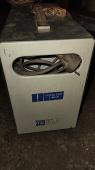 Nabíječka NB20C - 3