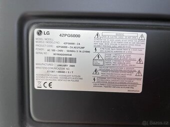starší plazmová televize LG - 3