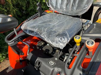 Traktor + turfové pneu - 3