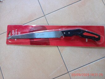 Teleskopický střihač větví. - 3