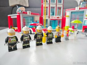 LEGO City 60110 Hasičská stanice - 3
