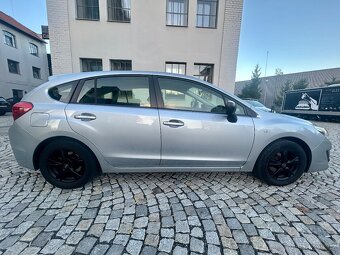 SUBARU IMPREZA 1.6i BENZÍN 4x4 AUTOMAT-VYHŘEV-SERVISKA-2017 - 3
