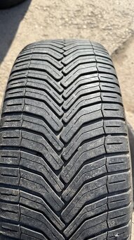 Prodám sadu celoročních pneu Michelin 225/60 R18 104W - 3