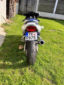 Suzuki GSXR 600 - 3