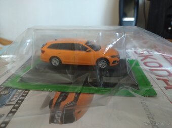Škoda Octavia combi IV (Deagostini) - 3