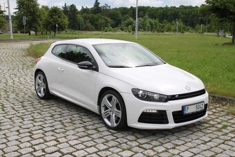 SCIROCCO R, 2.0TSI-195kw,6st.Manuál,Bi-Xen,R19,Kůže,PDC,2010 - 3