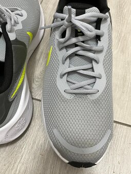 Pánské běžecké tenisky NIKE - 3
