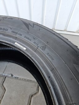 2x Zimní Bridgestone 215/65/17 - 3
