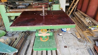 Spodní frézka domácí výroby - 3