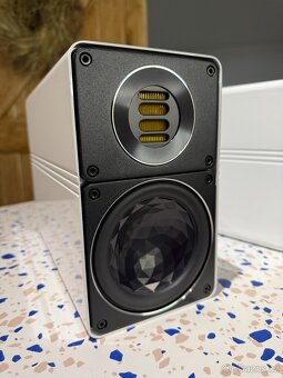 ELAC BS312 - regálové reproduktory v bílém laku - 3