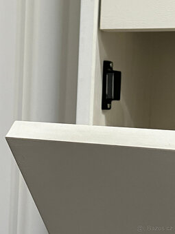 Prodám botník s vyklápěcími dvířky - 3