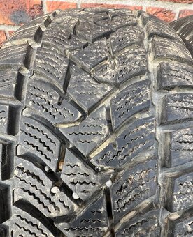 205/60 R16 96H XL zimní pneumatiky Dunlop (3019) - 3
