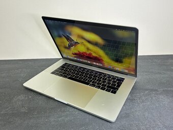 MacBook Pro 15'' 2018 / i9 / 32GB RAM / 512GB SSD - DPH - 3