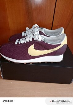 Nike tenisky originál vel 42 - 3