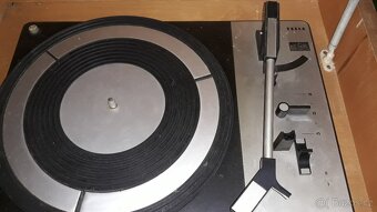 Gramofón tesla - 3