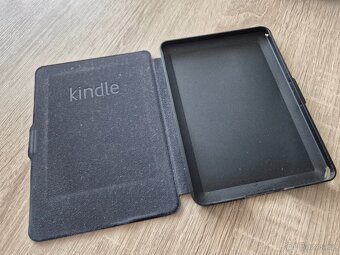 Amazon Kindle - čtečka e-knih - 3