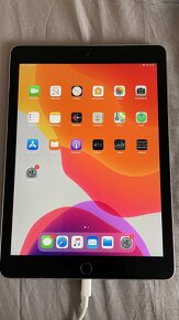 iPad Pro 9,7” 128gb v šedé barvě - 3