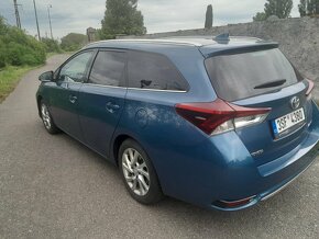 Toyota Auris 1,2i 1 majitel ČR Digi Klima serviska - 3