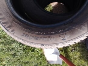 Zimní 175/65 r15 - 3