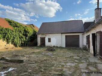 Prodej rodinné usedlosti s pozemkem (1707 m2), Lesná, okres - 3