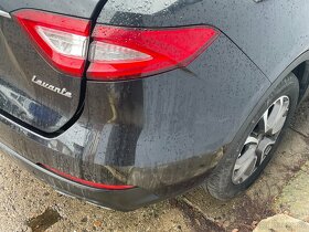 Maserati levante zadni naraznik + koncovky - 3
