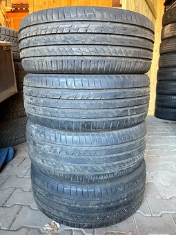 Letni pneu 235/45/19 - 3