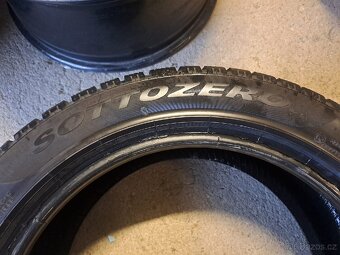 Pirelli Sottozero 225/50/17/98H M+S - 3
