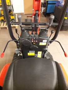 Minirypadlo KUBOTA K008-5 - 3