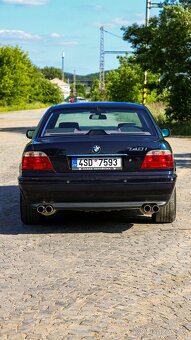 BMW E38 740i V8 4.4 - 3