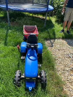 šlapací traktor s vlečkou - 3