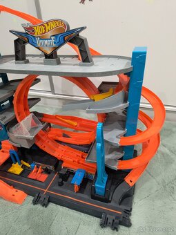 Hot wheels Ultimate garáž žralok - 3
