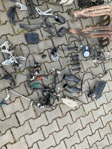 Yamaha R6 1998 - 2002 náhradní díly - 3